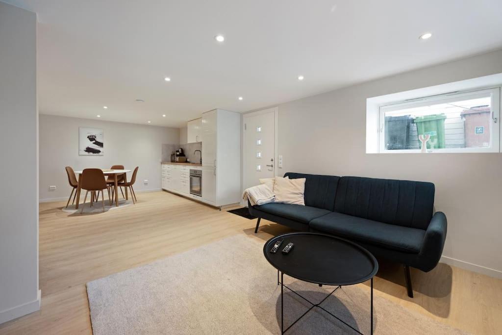 Practical Basement Apt With All Home Comforts Close To City Centre Stavanger Buitenkant foto